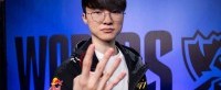 网友发言心疼Faker:自责可以 但请别用头撞墙伤害自己